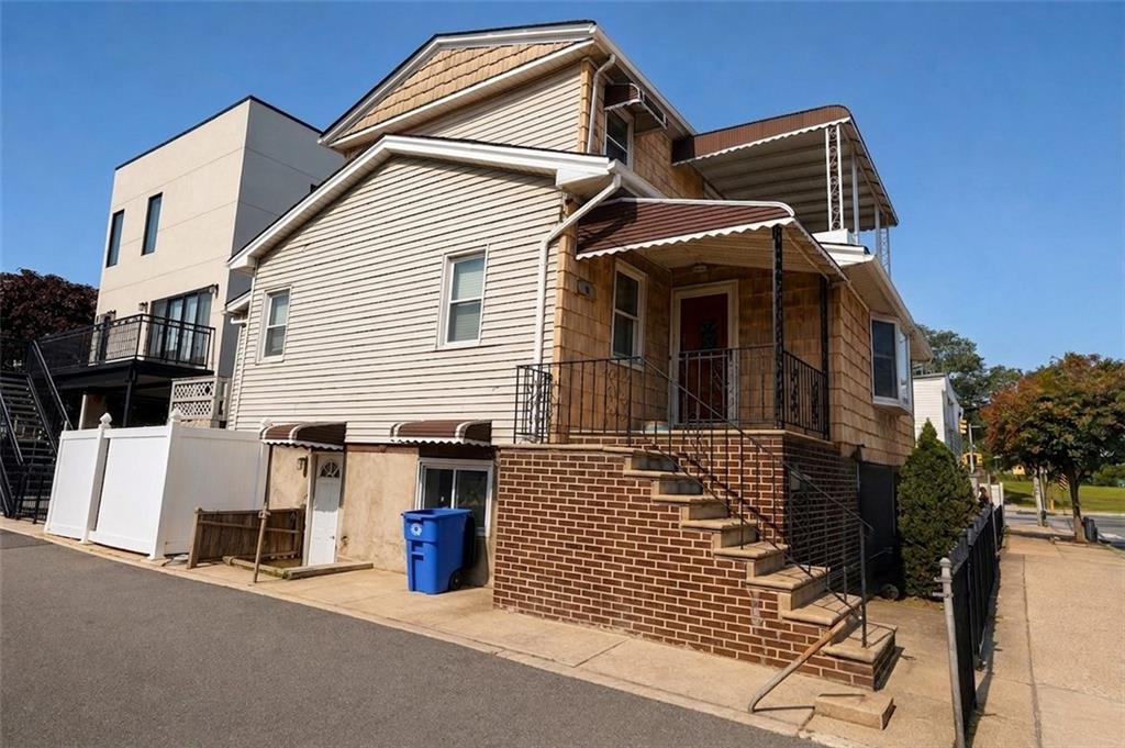 63 Seba Avenue Property Photo 24