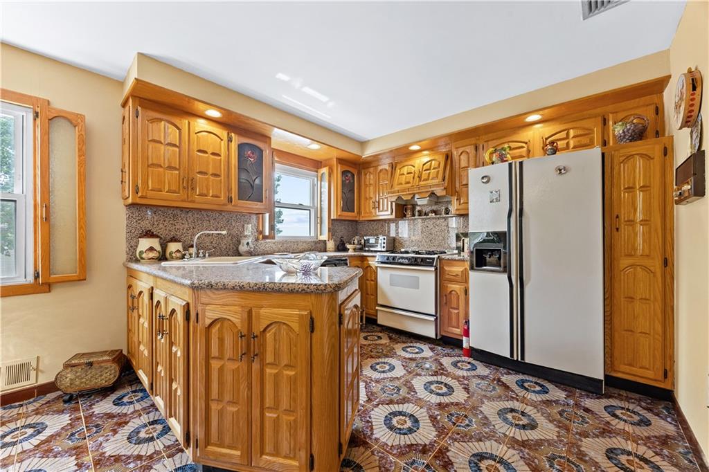 140 Merrymount Street Property Photo 8