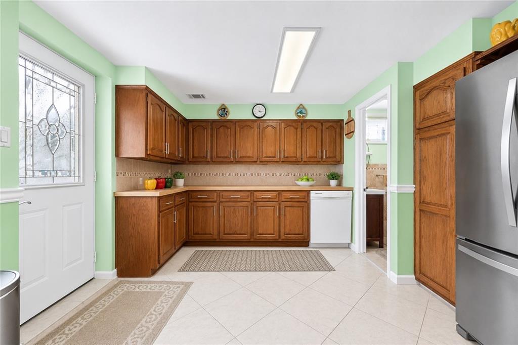 140 Merrymount Street Property Photo 16