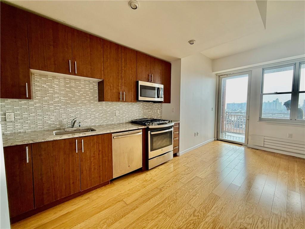 50 Oceana Dr West 10f Property Photo 10