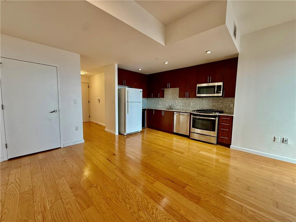 50 Oceana Dr West 10f Property Photo 17