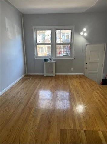 2264 West 7th Street Property Photo 3