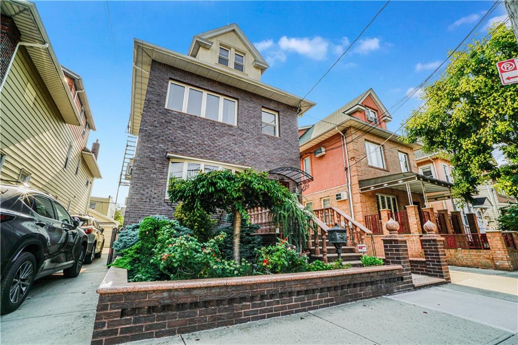 1844 West 11th Street Property Photo 1