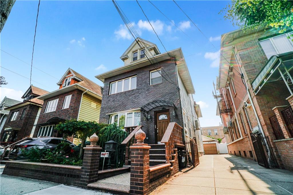 1844 West 11th Street Property Photo 2