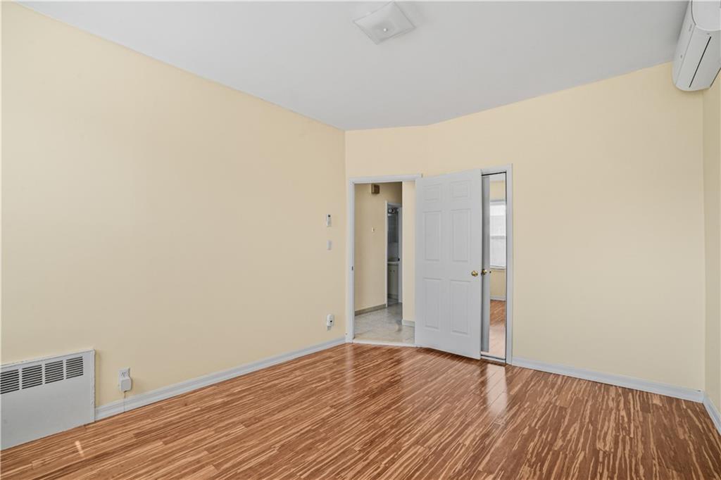 1844 West 11th Street Property Photo 8