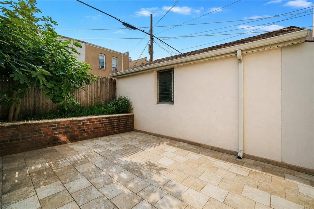 1844 West 11th Street Property Photo 24
