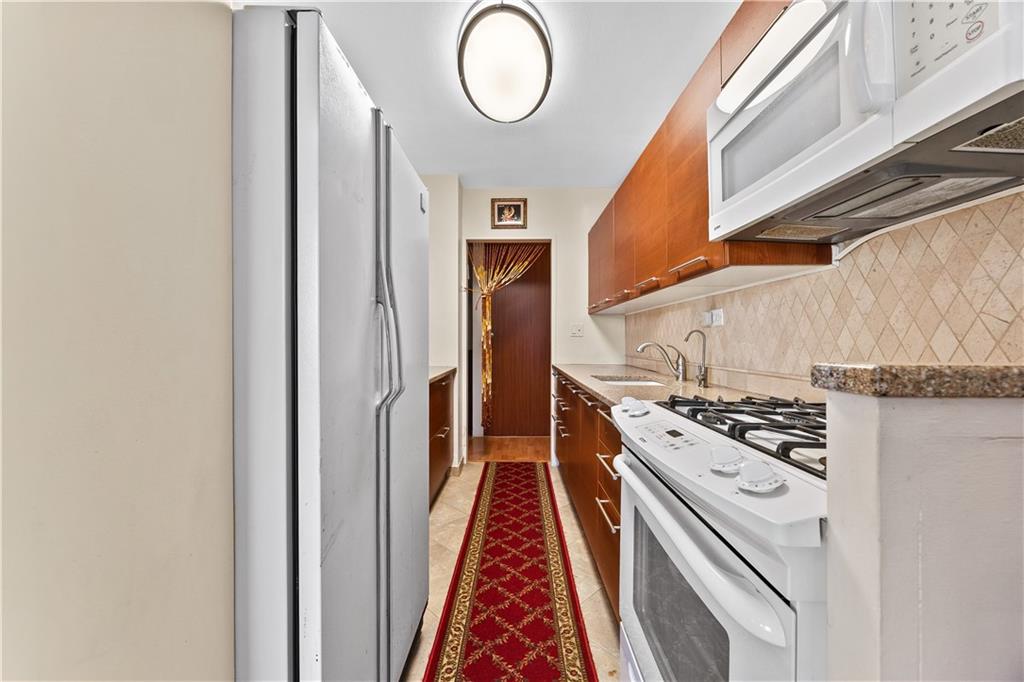 458 Neptune Avenue 6t Property Photo 7