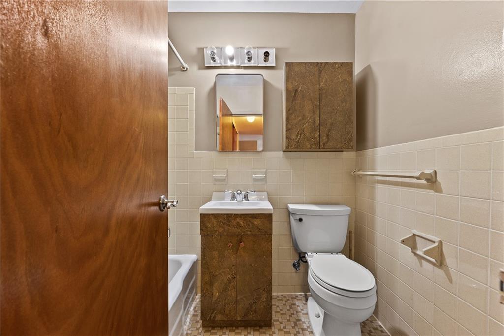 458 Neptune Avenue 6t Property Photo 12