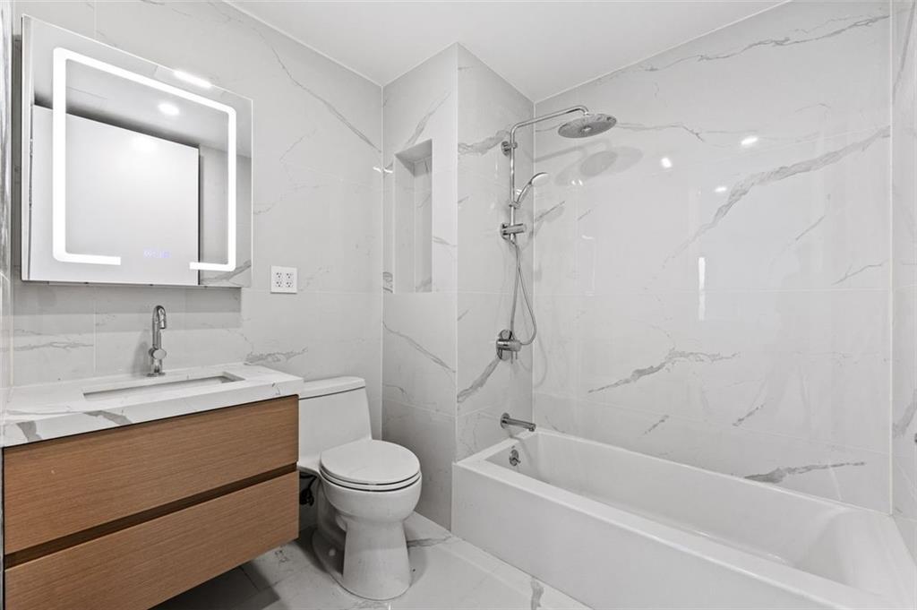 355 53rd Street 4a Property Photo 6