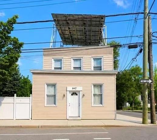 642 Richmond Road Property Photo 1