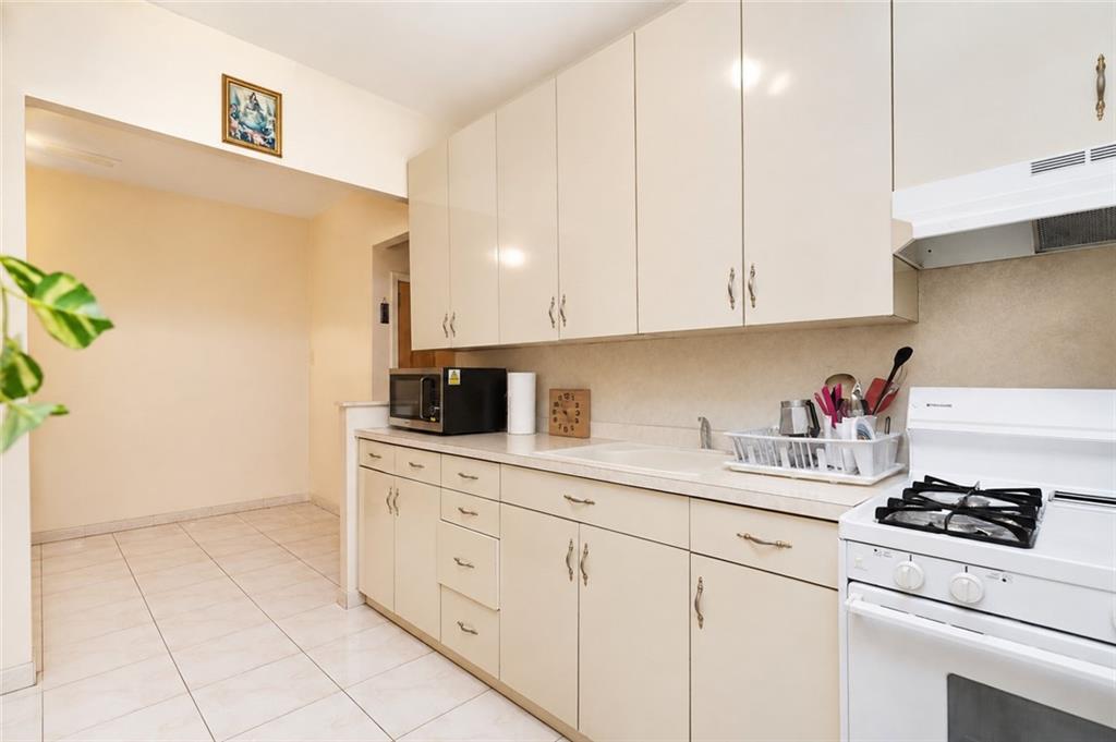 2032 84th Street Property Photo 11
