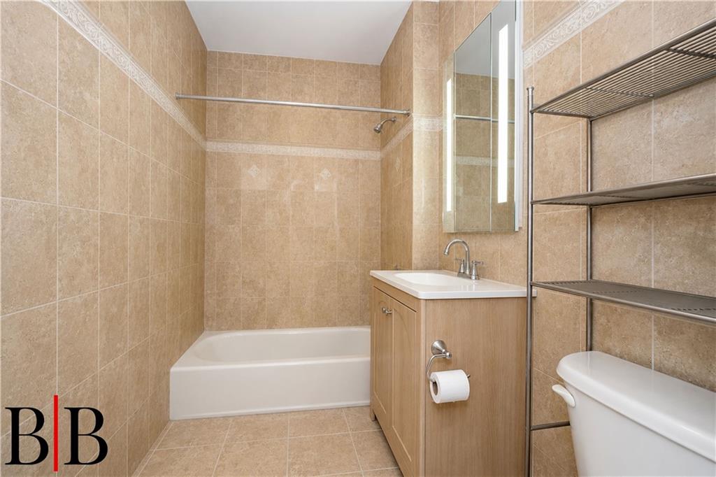 1473 Royce Street 1d Property Photo 24