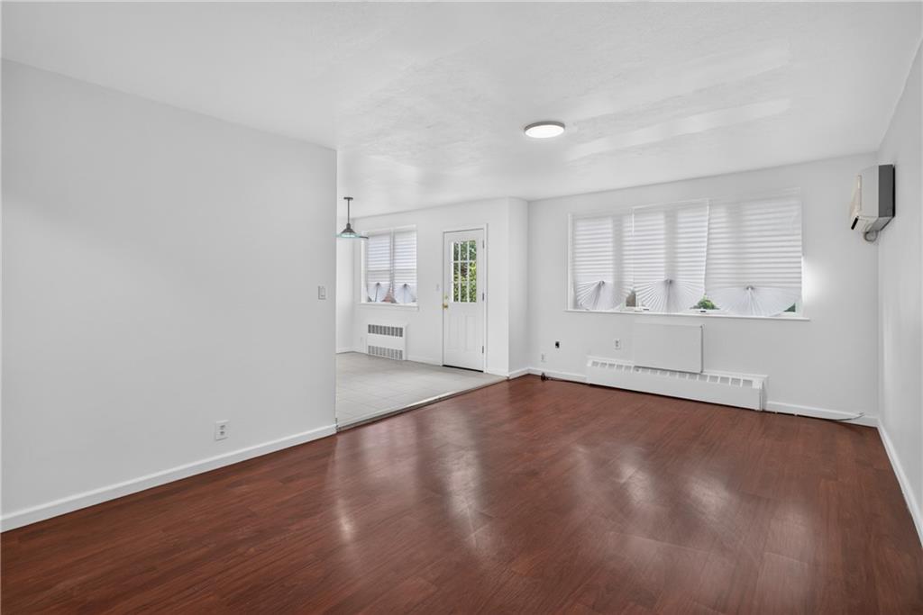 1122 East 57th Street Property Photo 5