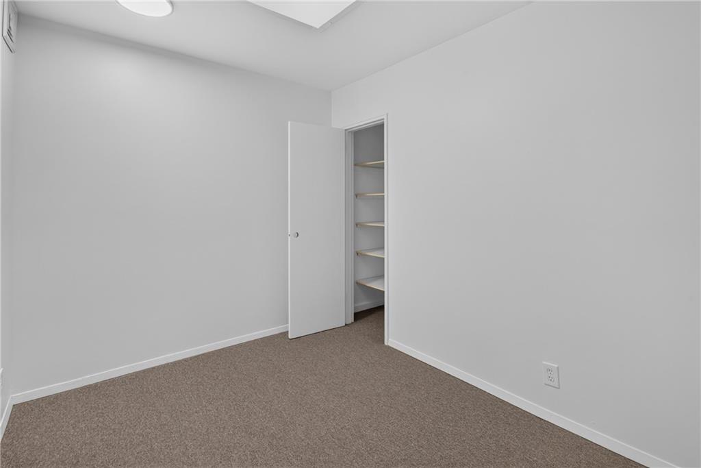 1122 East 57th Street Property Photo 17
