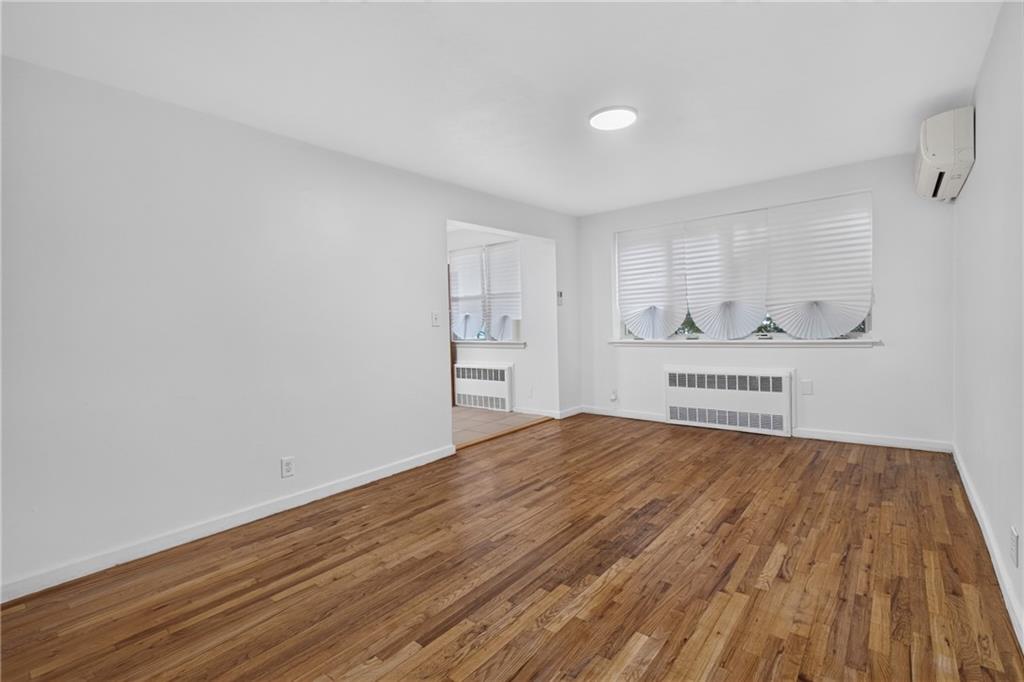 1122 East 57th Street Property Photo 20