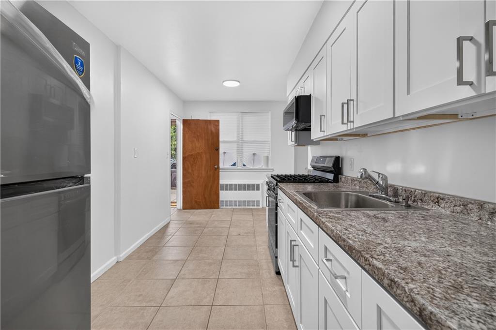 1122 East 57th Street Property Photo 23