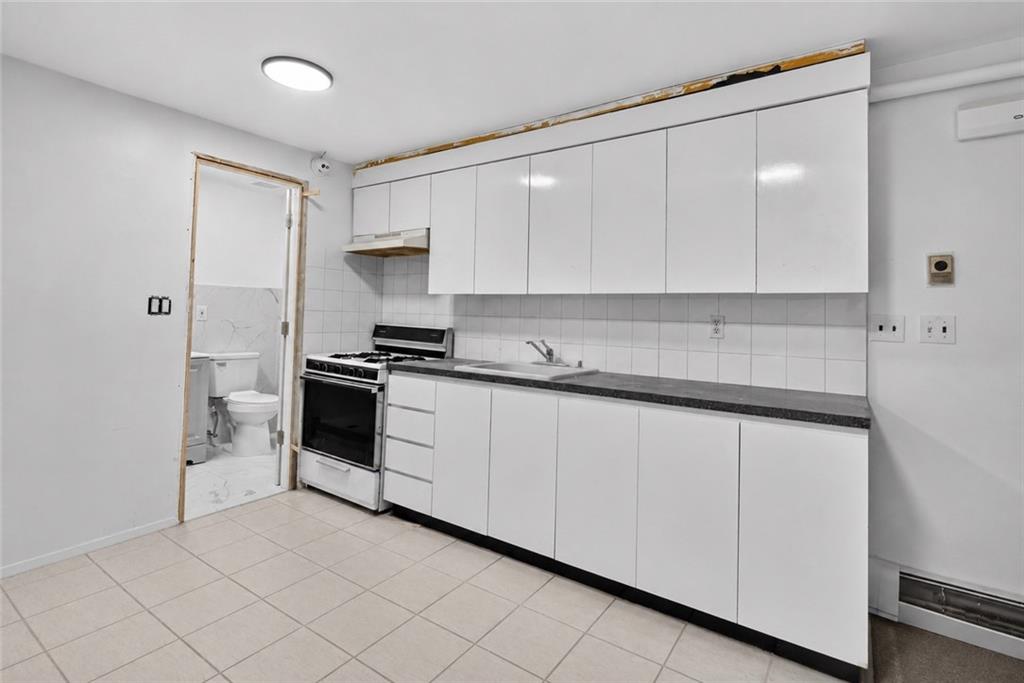 1122 East 57th Street Property Photo 37