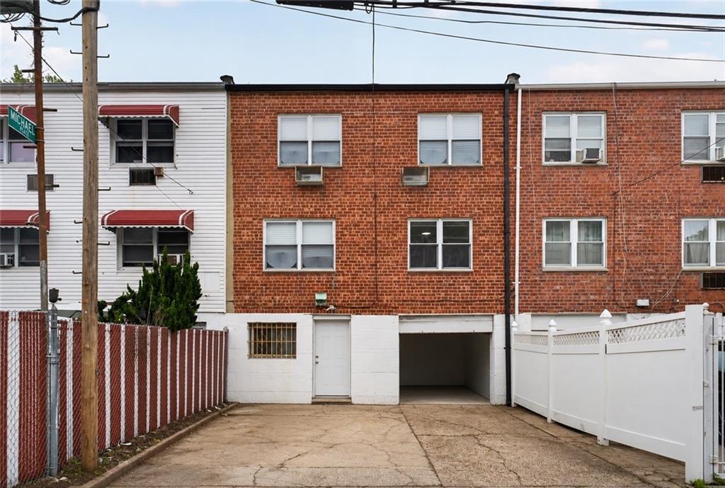 1122 East 57th Street Property Photo 42