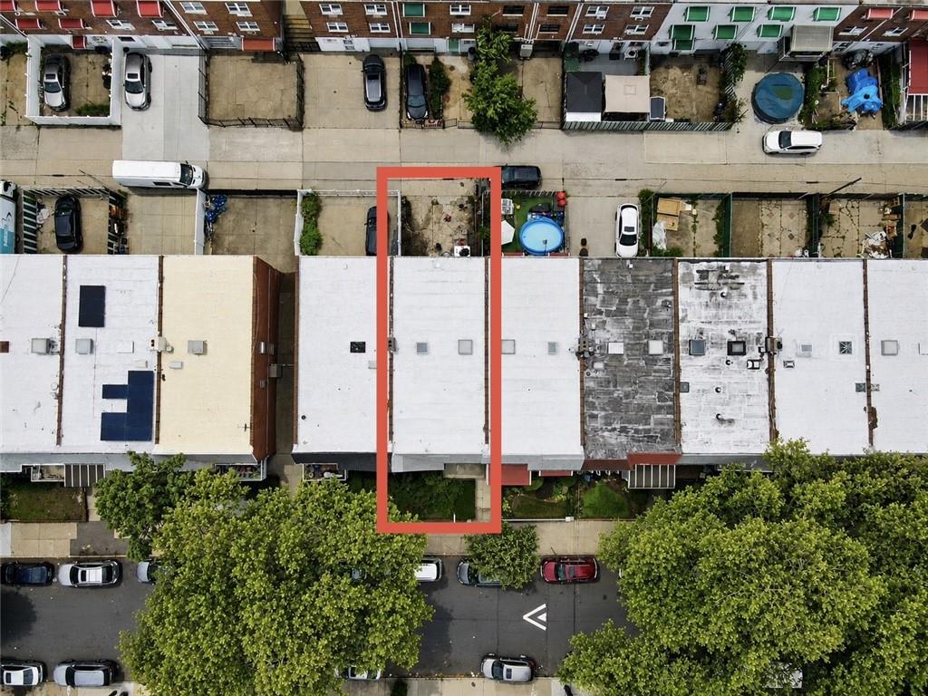 1122 East 57th Street Property Photo 43