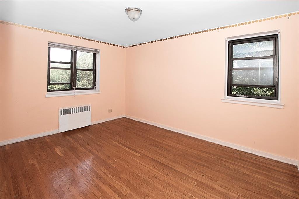 2821 Kings Highway 4m Property Photo 2