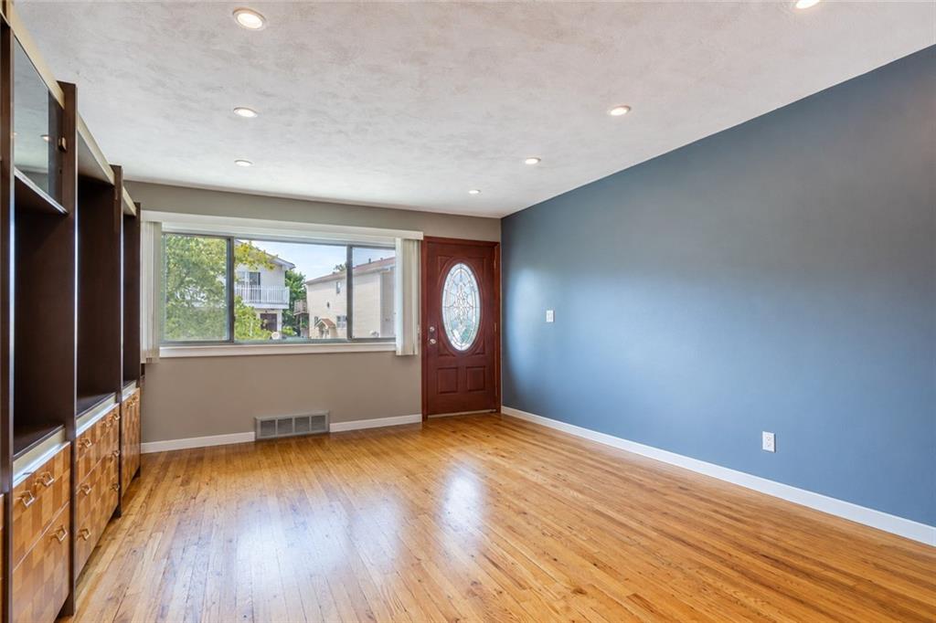 62 Mayberry Promenade Property Photo 5