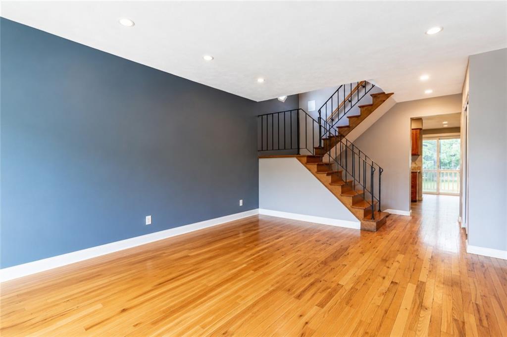 62 Mayberry Promenade Property Photo 7