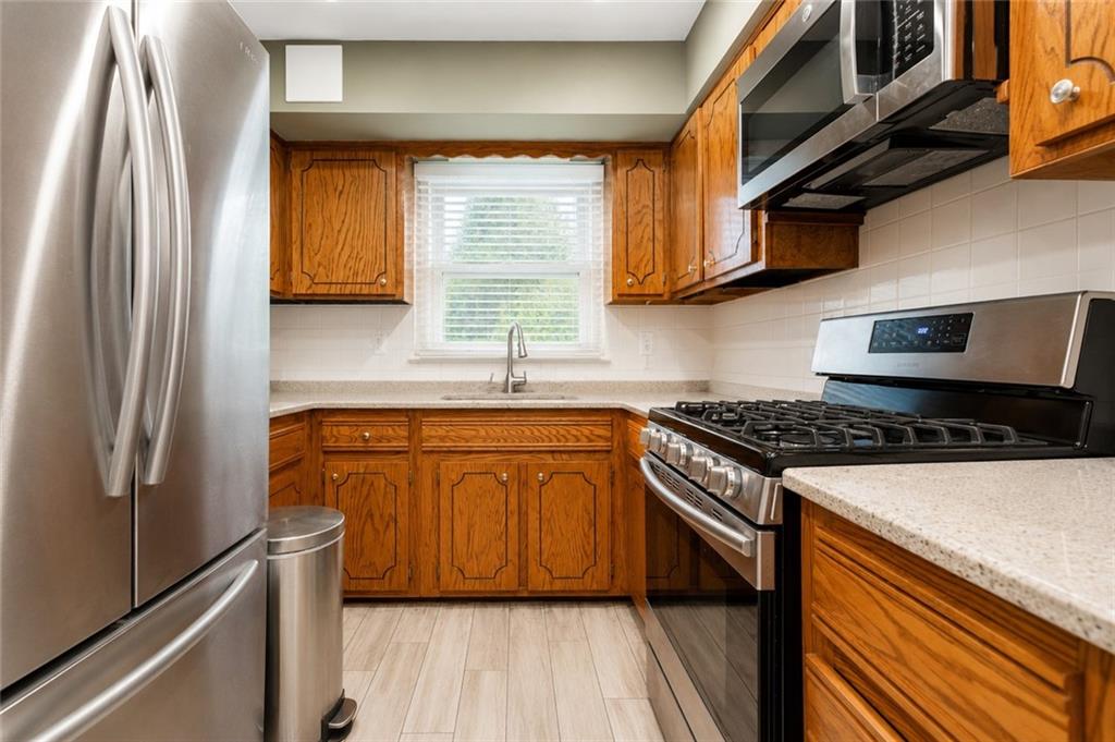 62 Mayberry Promenade Property Photo 9