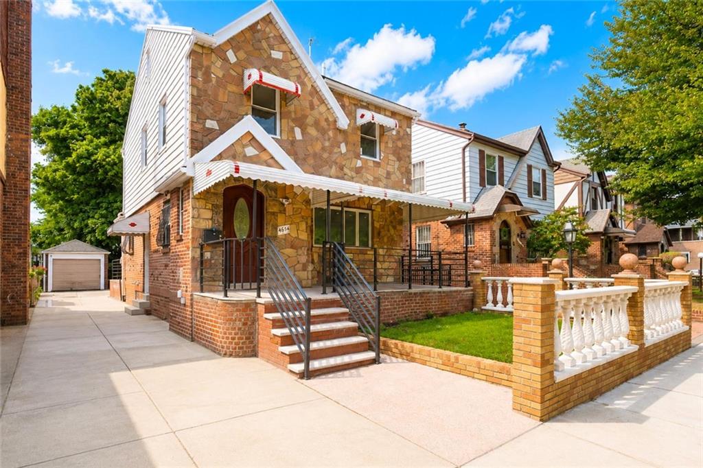4614 Avenue I Property Photo 1