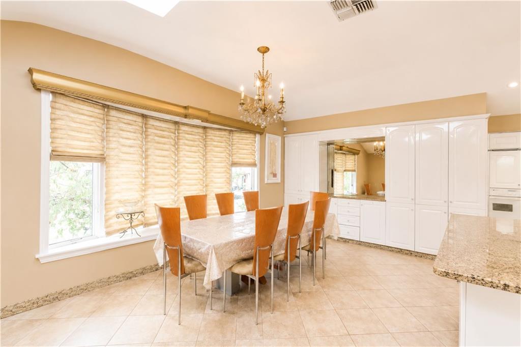 2445 East 65th Street Property Photo 10