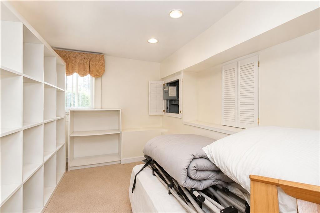 2445 East 65th Street Property Photo 19