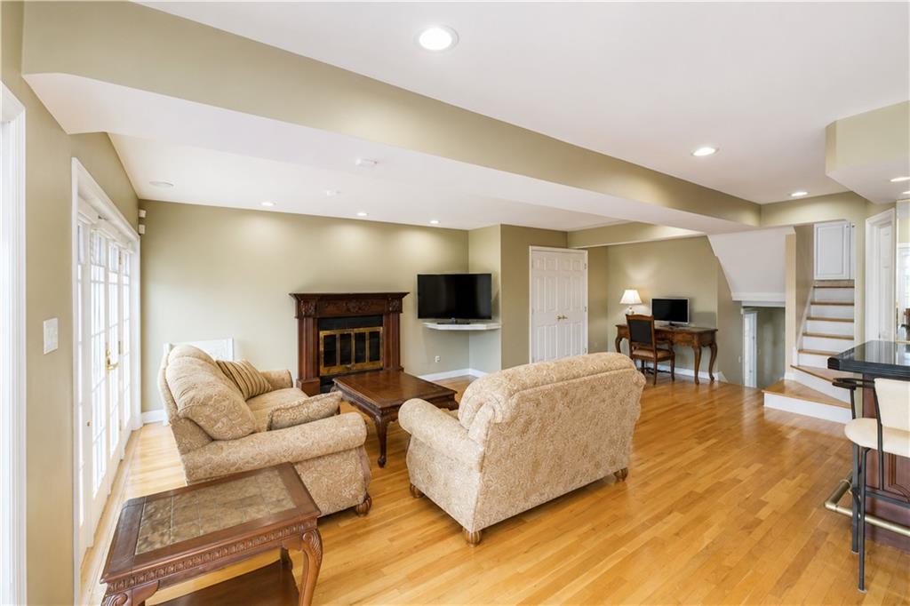 2445 East 65th Street Property Photo 30