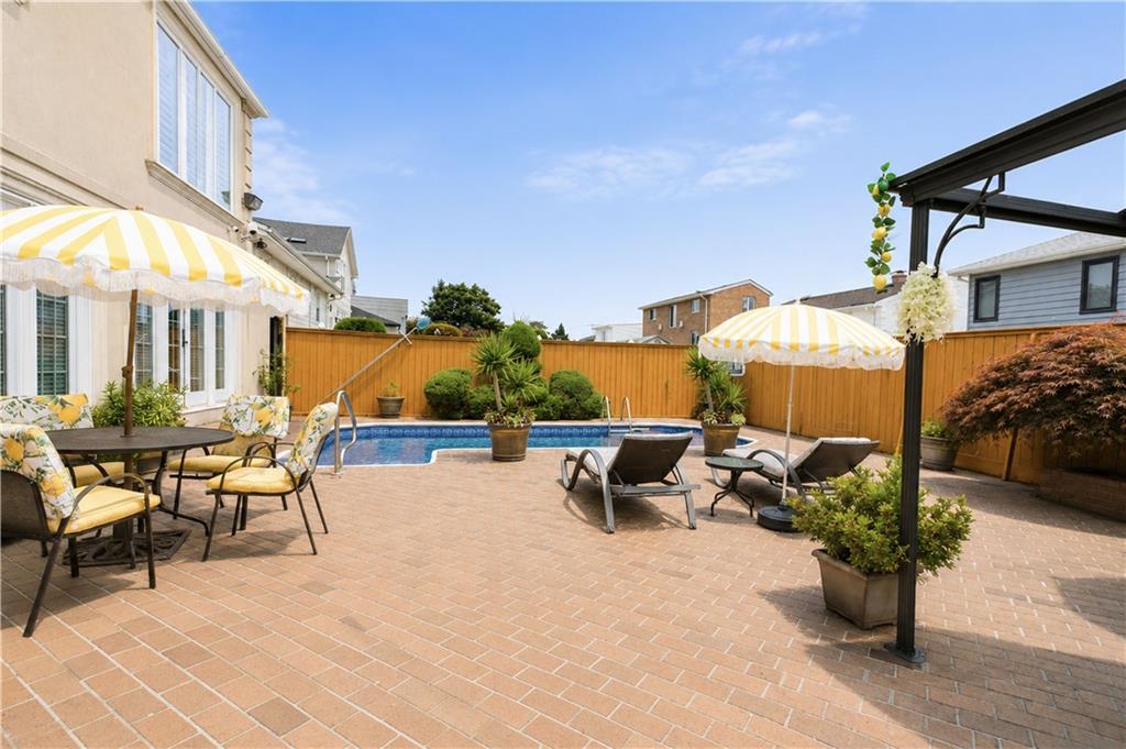 2445 East 65th Street Property Photo 39