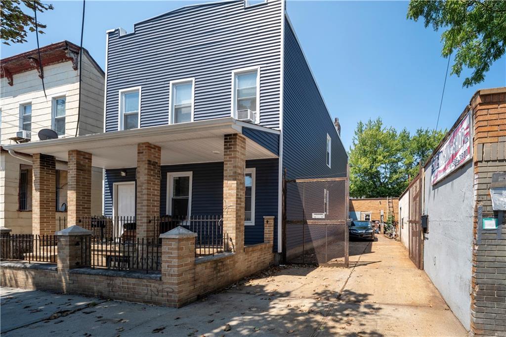 1629 Decatur Street Property Photo 3