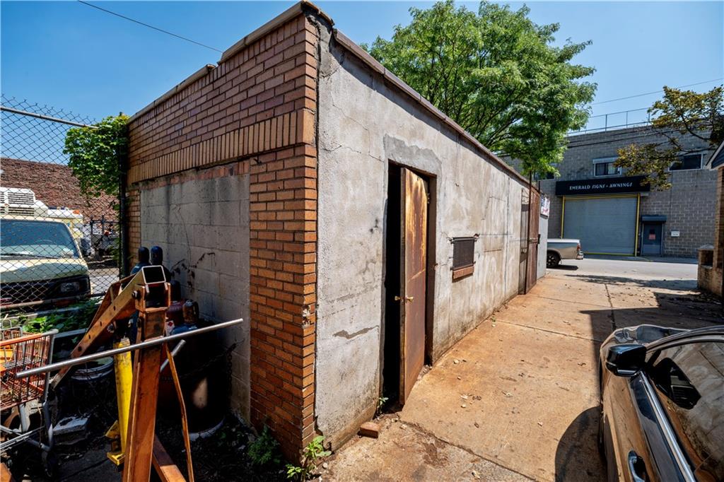 1629 Decatur Street Property Photo 8