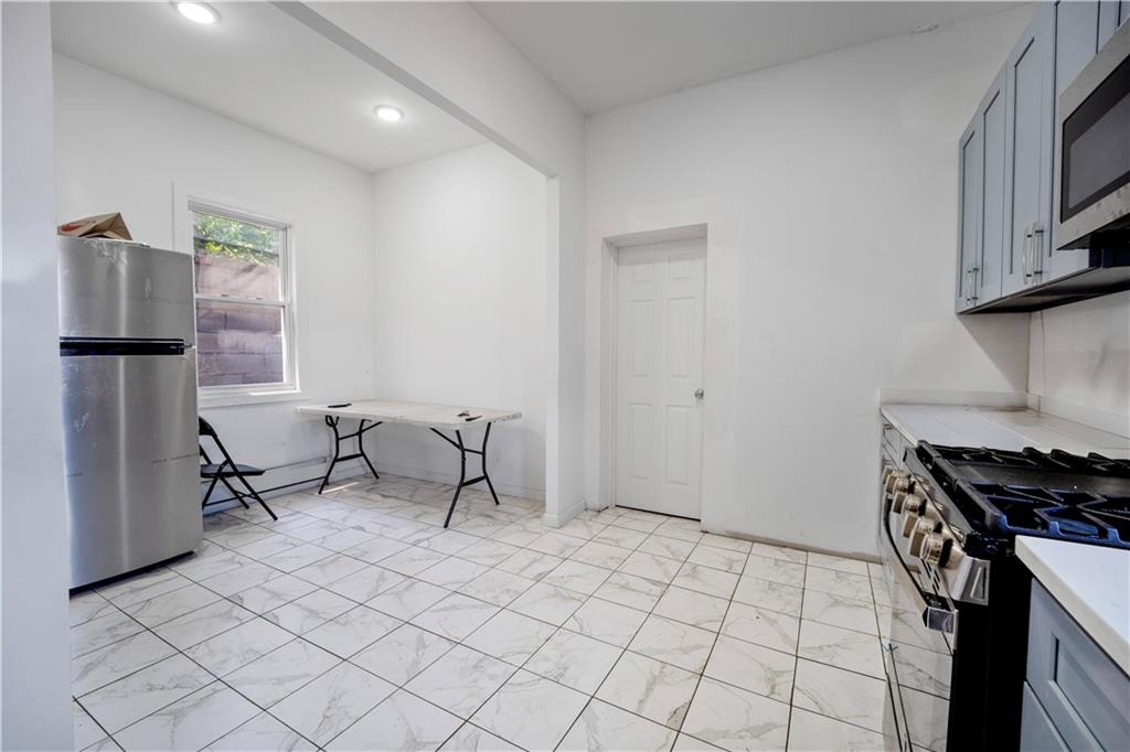 1629 Decatur Street Property Photo 11