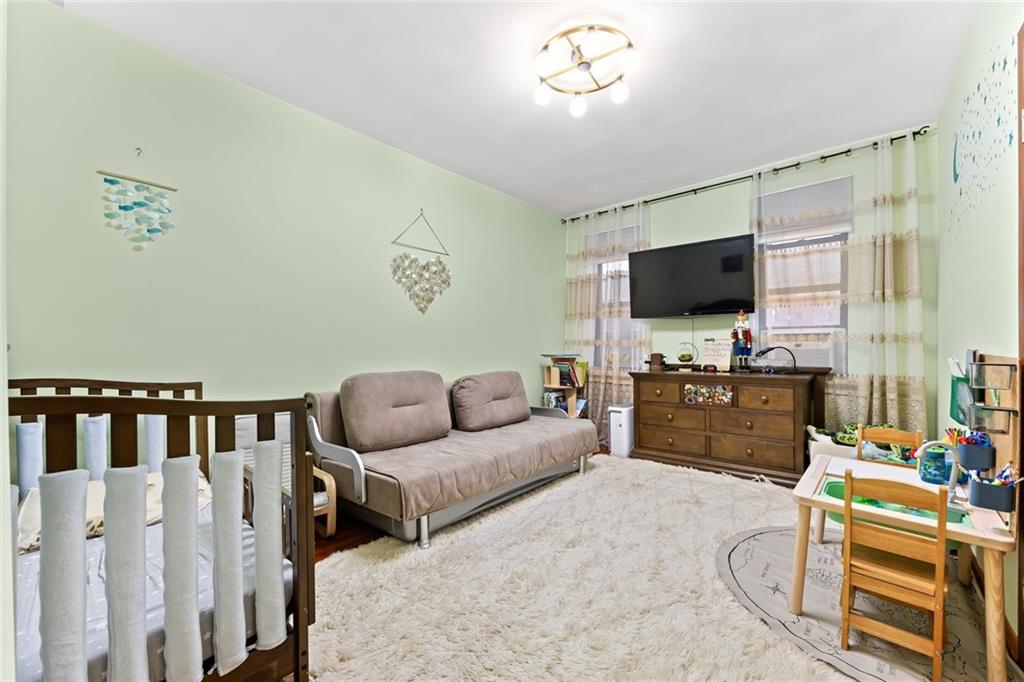 2020 Kings Highway 5e Property Photo 9