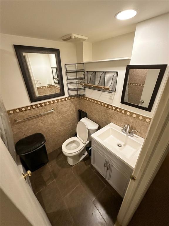 48-17 58th Street Property Photo 16
