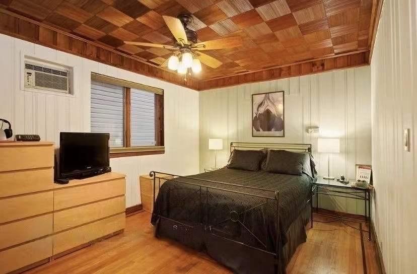 1433 Bay Ridge Parkway Property Photo 4