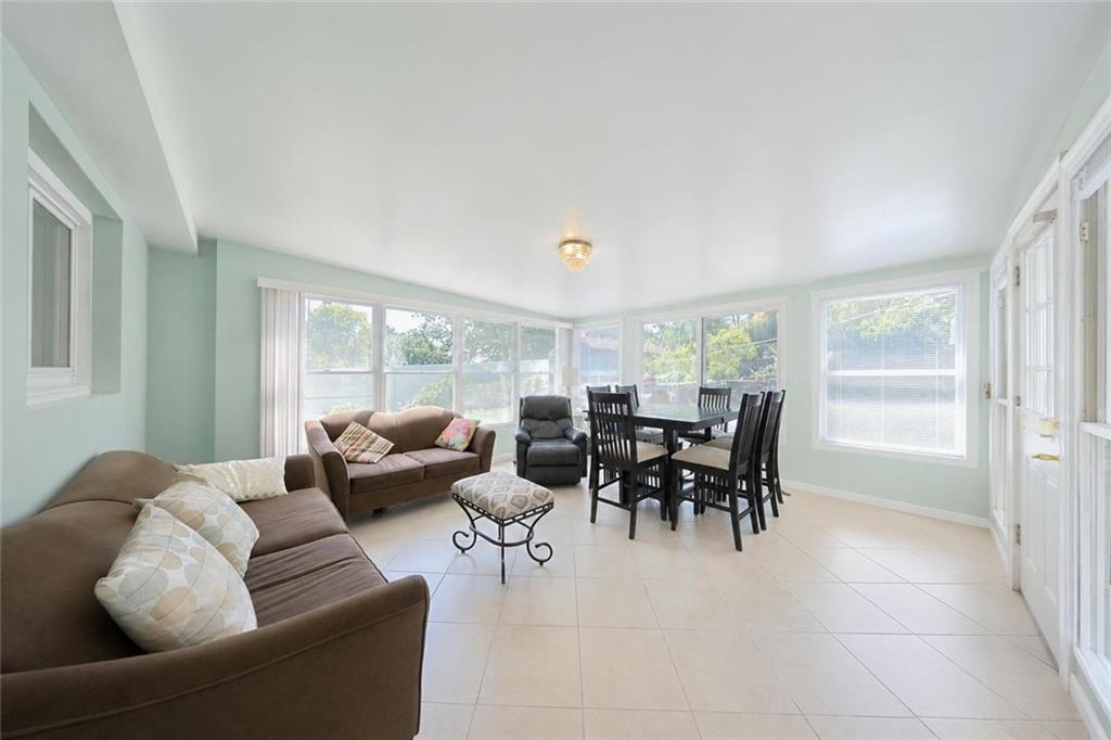 93 Centre Avenue Property Photo 22