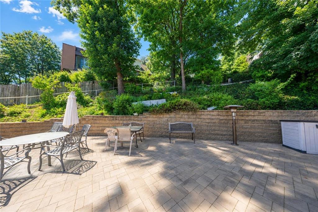 93 Centre Avenue Property Photo 30