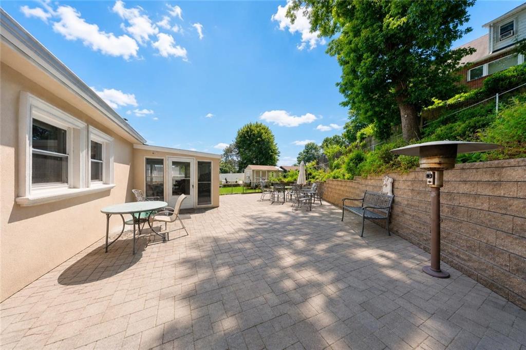 93 Centre Avenue Property Photo 31