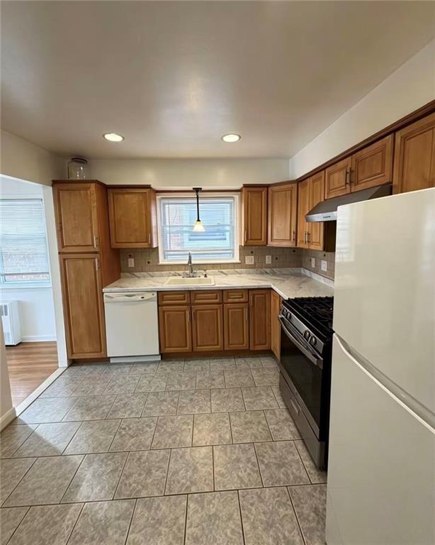 4327 215th Street Property Photo 2