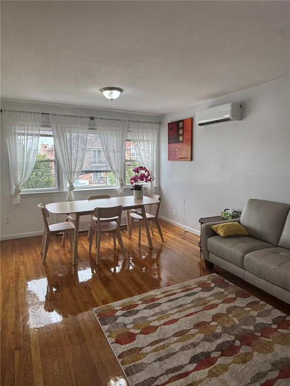 4327 215th Street Property Photo 6