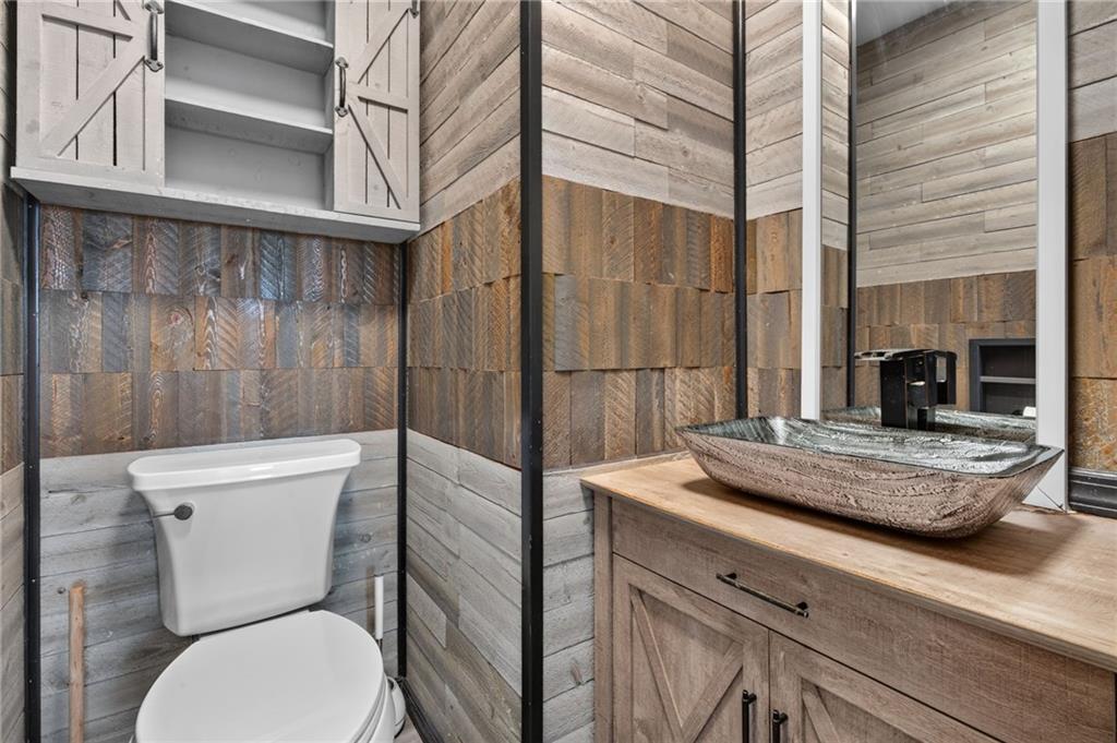 347 Katan Avenue Property Photo 16