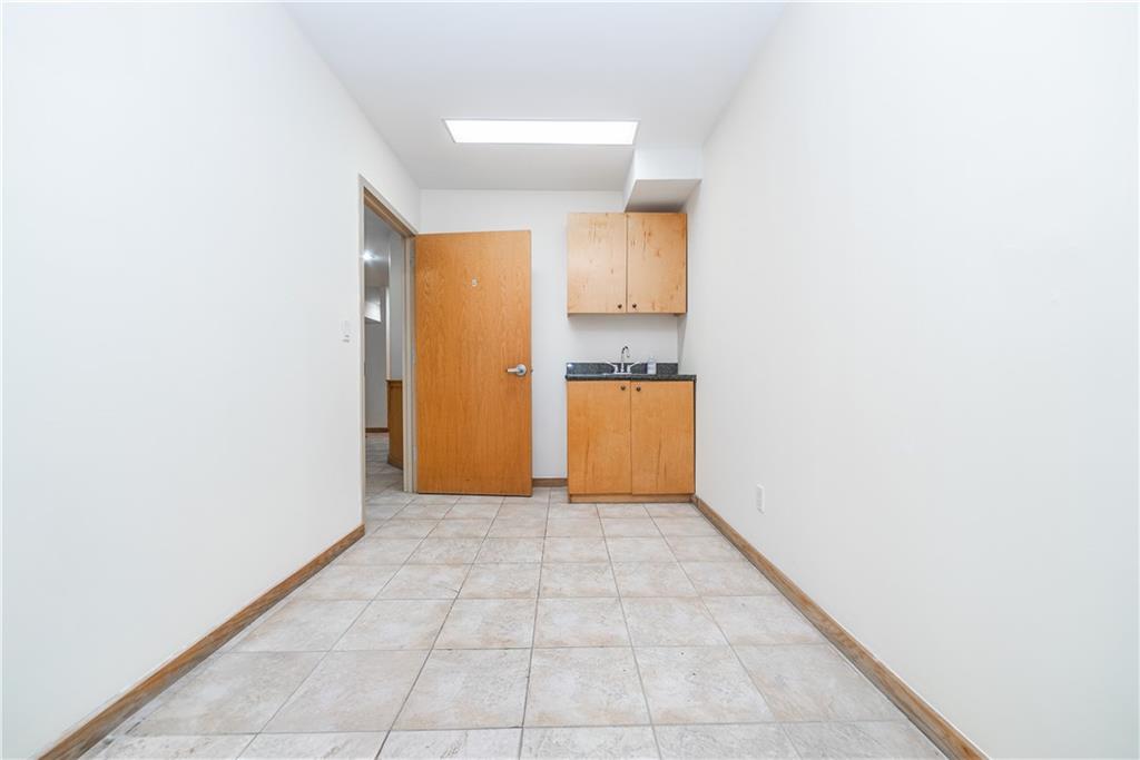 1749 East 16th Street 1 Property Photo 12