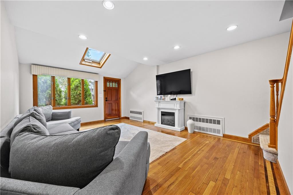 3506 Fillmore Avenue Property Photo 4
