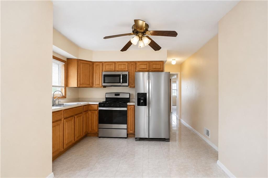 70 Roosevelt Avenue Property Photo 10