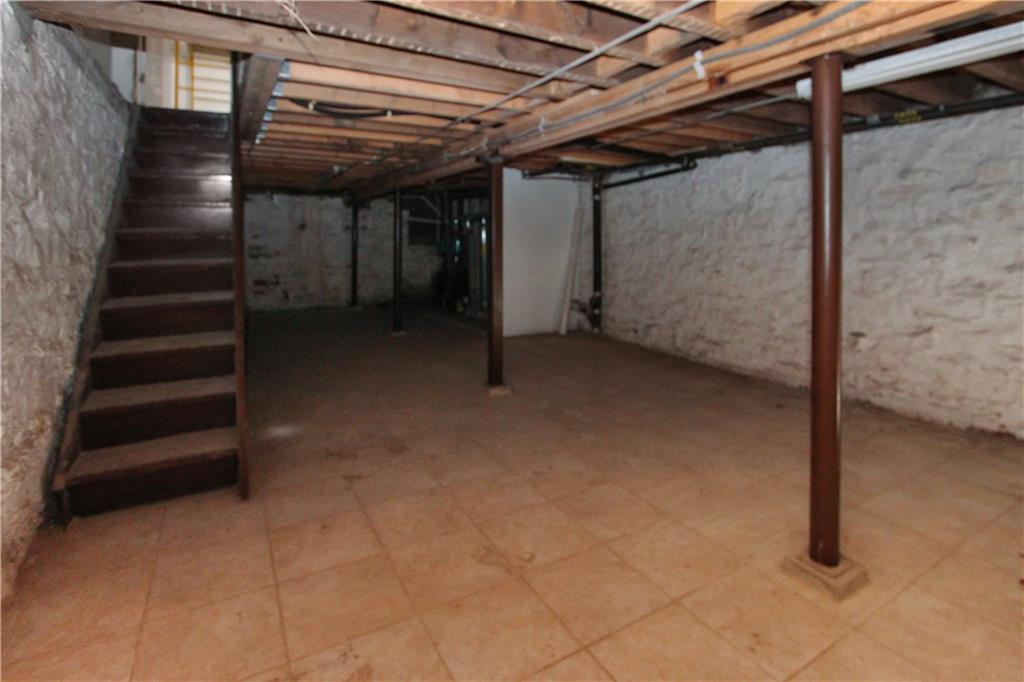 1655 Bath Avenue Property Photo 7