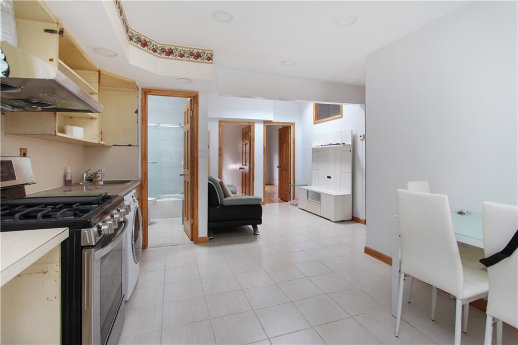 1655 Bath Avenue Property Photo 12