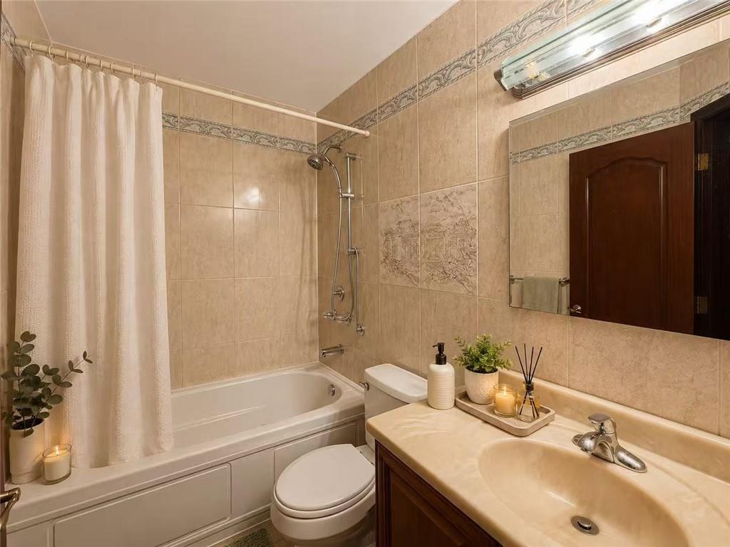 2828 Bragg Street Property Photo 6
